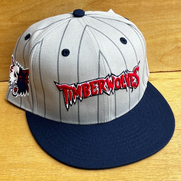MITCHELL & NESS MINNESOTA TIMBERWOLVES RETRO LOGO PRO CROWN 7 3/8 in FITTED HAT - Picture 1 of 4